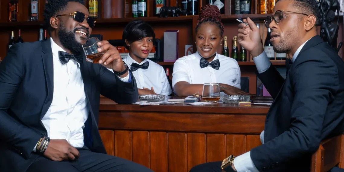 Peça teatral dramática propõe uma reflexão crítica sobre o comportamento masculino na sociedade