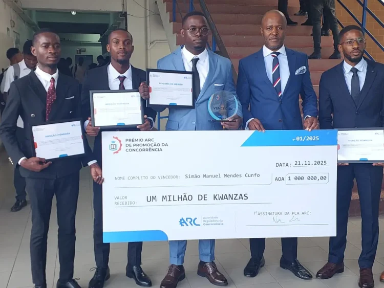 Estudante da Universidade 11 de Novembro arrebata 1 milhão de kz de premio ARC