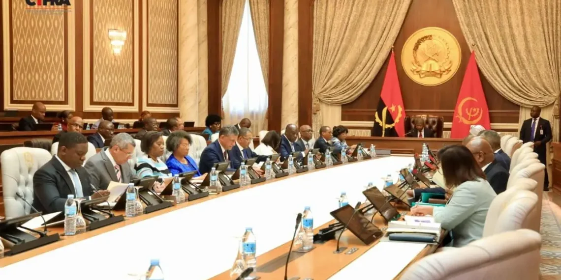 Conselho de ministros aprecia propostas de Lei para fomento do Turismo