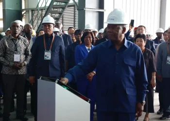 Presidente da República inaugura fábrica de alumínio electrolítico na Barra do Dande