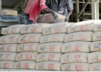 Escassez pressiona importação de 250 mil toneladas de cimento