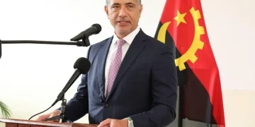 Mais de um milhão de habitantes ao longo do Corredor do Lobito terão energia eléctrica até 2030