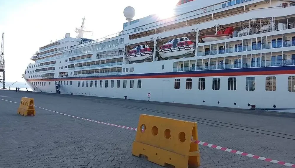 Porto do Lobito recebe cruzeiro com 300 turistas
