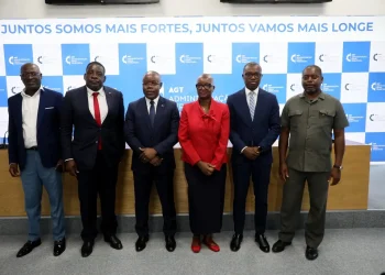 Cerca de 100 mil empresas pagaram impostos ao Estado nos últimos 12 meses