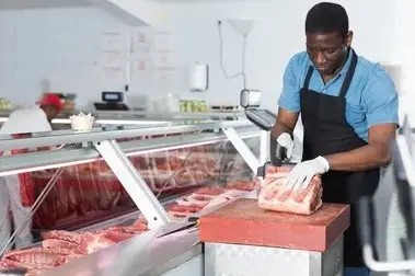 Grupo Carrinho aposta no fomento da produção local de carne suína