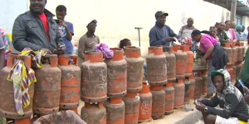 Mais de 80% de garrafas de gás no mercado estão fora de prazo