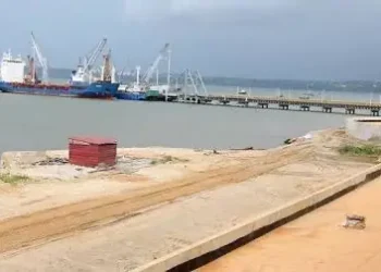 Concurso público para exploração do Terminal de Águas Profundas do Caio