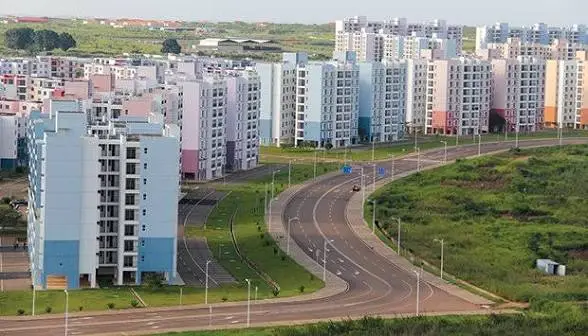 Uma centralidade angolana