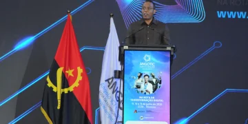 Dupla ministerial confirma no ANGOTIC compromisso do governo com as tecnologias de inovação
